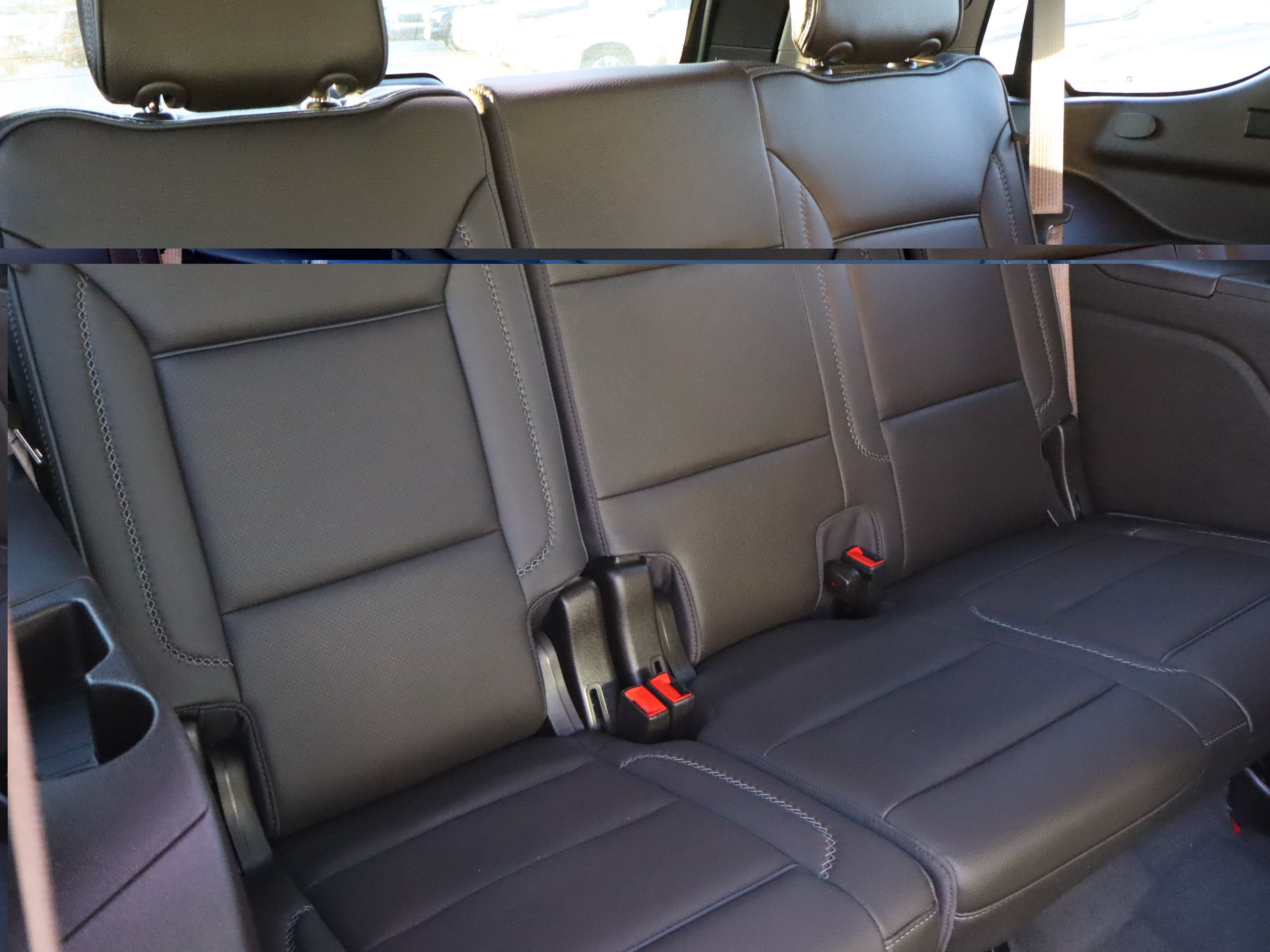 Used 2024 GMC Yukon Denali RWD image 36