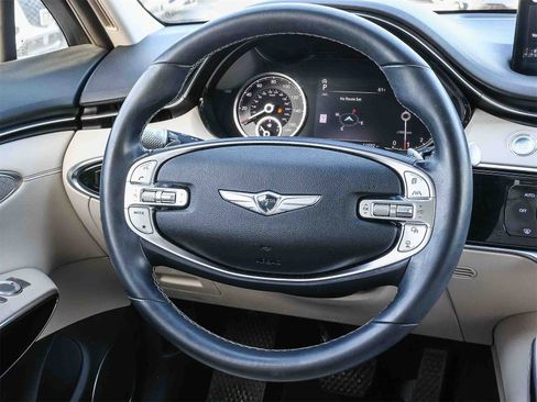 Used 2023 Genesis GV70 2.5T image 15