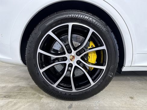 New 2025 Porsche Cayenne Turbo image 16
