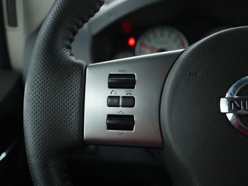 Used 2012 Nissan Xterra PRO-4X w/ Pro-4x Leather Pkg image 23