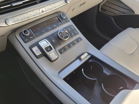 Used 2022 Hyundai Palisade Calligraphy image 35