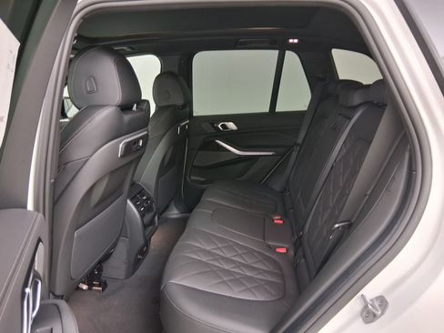 New 2026 BMW X5 sDrive40i w/ M Sport Package RWD image 14
