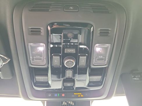 New 2026 GMC Yukon Denali w/ Denali Reserve Package image 32