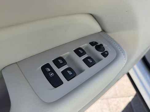 New 2026 Volvo XC60 B5 Ultra w/ Protection Package Premier image 80