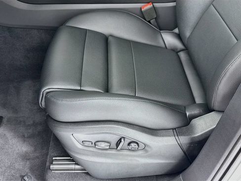 New 2026 Porsche Cayenne AWD/4WD image 13