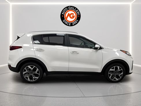 Used 2021 Kia Sportage EX FWD image 2