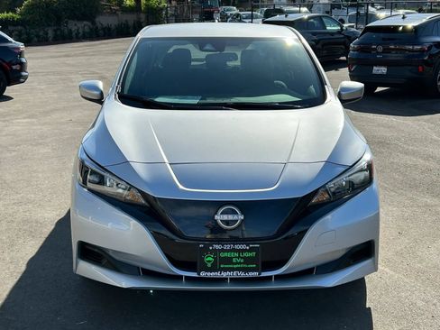 Used 2025 Nissan Leaf S FWD image 2