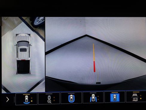 Certified 2020 Chevrolet Silverado 1500 LTZ w/ Technology Package image 15