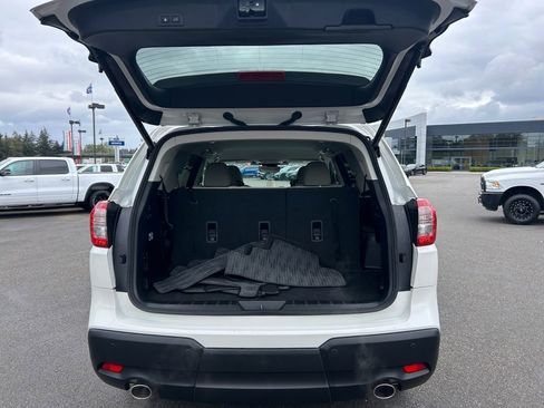 Used 2023 Subaru Ascent Limited AWD/4WD image 23