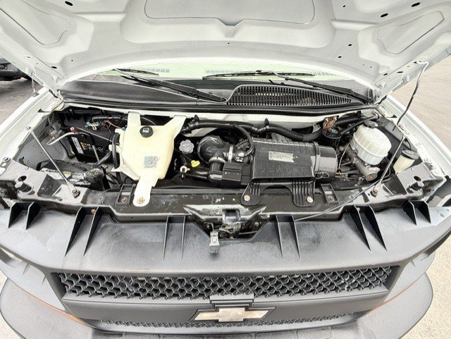Used 2011 Chevrolet Express 2500 RWD image 20