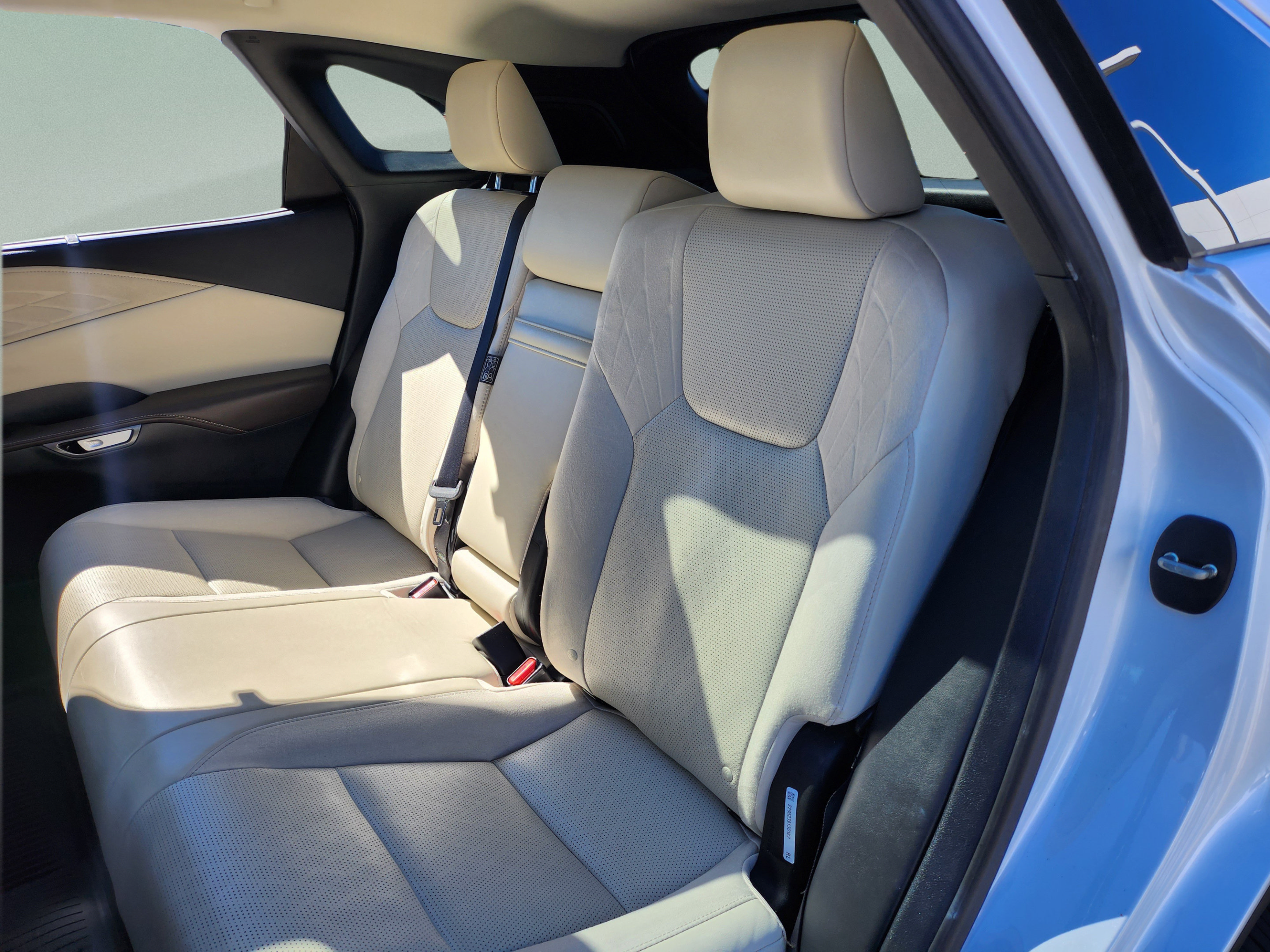 Used 2024 Lexus RX 350 AWD w/ Convenience Package image 23