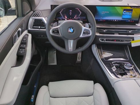 New 2026 BMW X5 xDrive40i w/ Executive Package AWD/4WD image 16