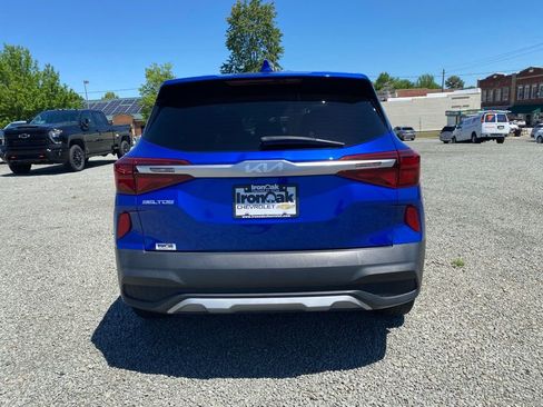 Used 2023 Kia Seltos LX AWD/4WD image 5