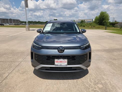 Used 2026 Volkswagen Tiguan SE AWD/4WD image 11