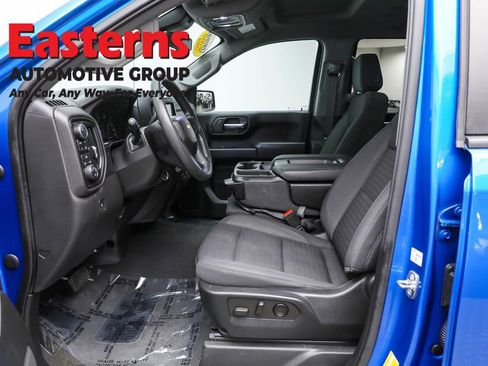 Used 2022 Chevrolet Silverado 1500 Custom image 14