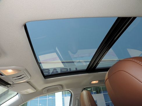 Certified 2024 Subaru Ascent Touring AWD/4WD image 9