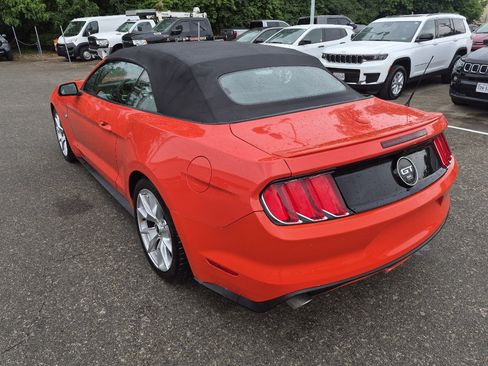 Used 2015 Ford Mustang GT Premium w/ Equipment Group 401A RWD image 4