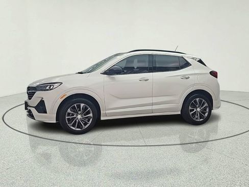 Used 2020 Buick Encore GX Essence w/ Advanced Technology Package AWD/4WD image 3