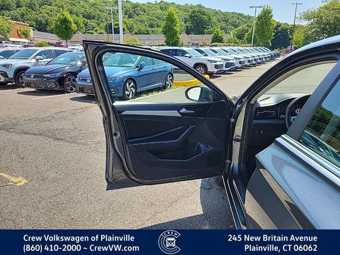 Certified 2025 Volkswagen Jetta S FWD image 37