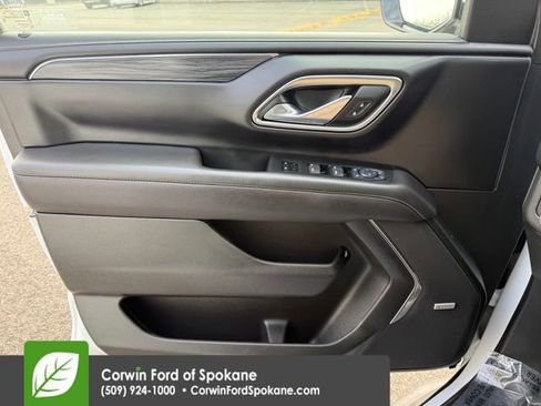 Used 2024 GMC Yukon XL SLT image 22