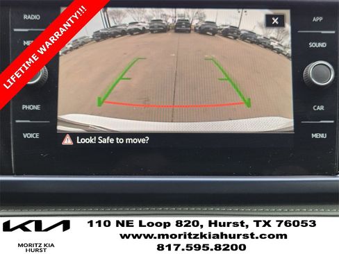 Used 2024 Volkswagen Taos SE image 7