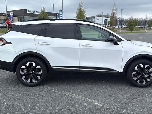 Used 2023 Kia Sportage X-Line AWD/4WD image 4