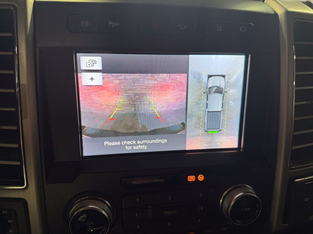 Used 2019 Ford F250 Platinum w/ Platinum Ultimate Package AWD/4WD image 9