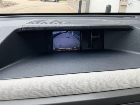 Used 2014 Toyota Sienna SE image 19