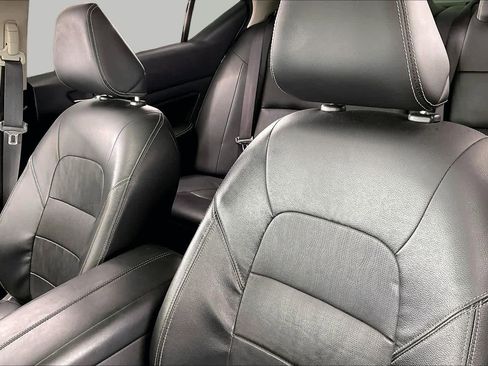 Used 2019 Nissan Altima 2.5 SL FWD image 8