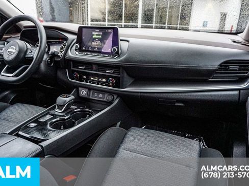 Used 2023 Nissan Rogue SV image 24