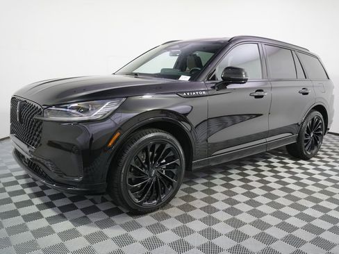 New 2026 Lincoln Aviator Reserve AWD/4WD image 2
