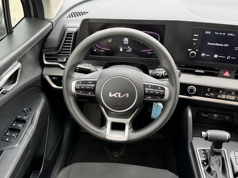 Used 2023 Kia Sportage LX FWD image 14