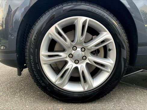 Used 2026 Land Rover Range Rover Velar S image 10