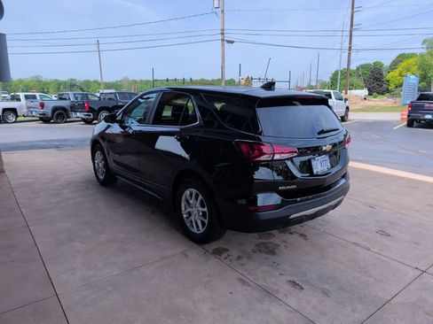 Used 2024 Chevrolet Equinox LT w/ LPO, Cargo Package FWD image 5