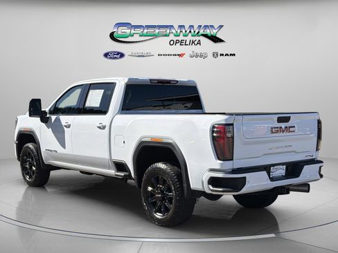 Used 2026 GMC Sierra 2500 AT4 image 5