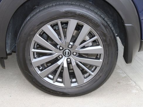 Used 2024 Nissan Pathfinder SL w/ SL Premium Package image 30