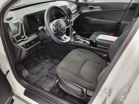 Used 2025 Kia Sportage LX AWD/4WD image 42
