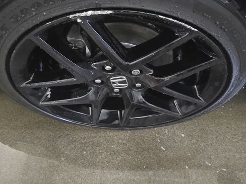 Used 2023 Honda Civic Sport image 5