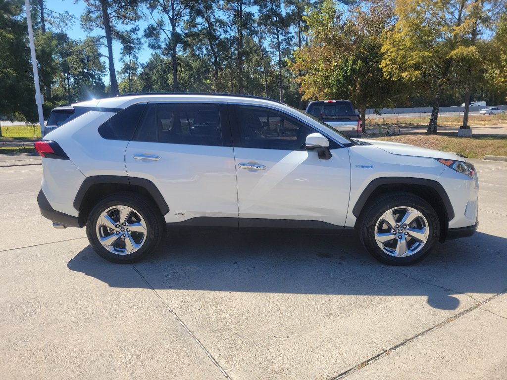 Used 2019 Toyota RAV4 Limited w/ Carpet Mat Package AWD/4WD image 16
