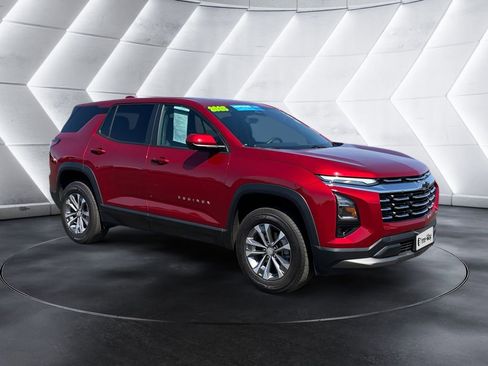 Certified 2026 Chevrolet Equinox LT w/ Safety and Technology Package FWD image 7