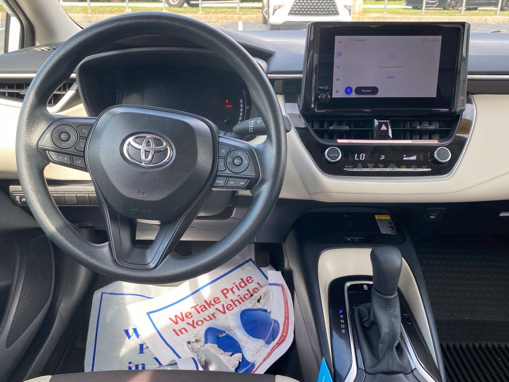Used 2026 Toyota Corolla LE w/ LE Premium Package FWD image 8