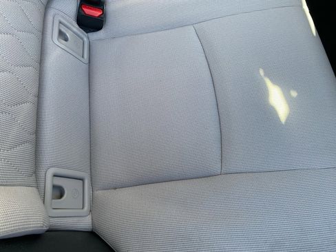 Used 2023 Toyota Corolla Cross L image 32