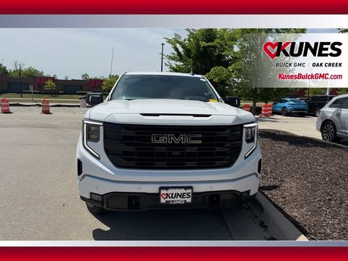 Used 2024 GMC Sierra 1500 Elevation w/ Elevation Premium Package AWD/4WD image 3