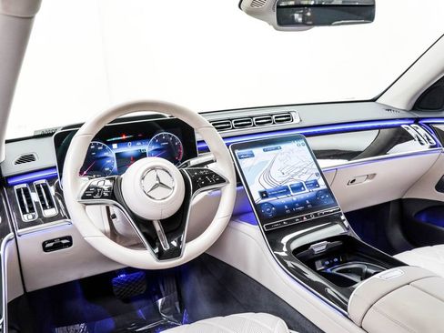 Used 2023 Mercedes-Benz S 580 4MATIC Sedan image 5