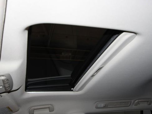 Used 2020 Nissan Armada Platinum w/ Captain's Chairs Package image 24