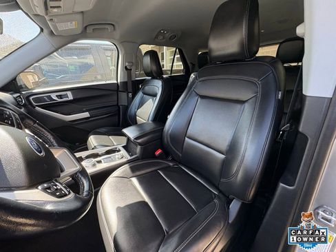 Certified 2022 Ford Explorer XLT w/ Equipment Group 202A AWD/4WD image 15