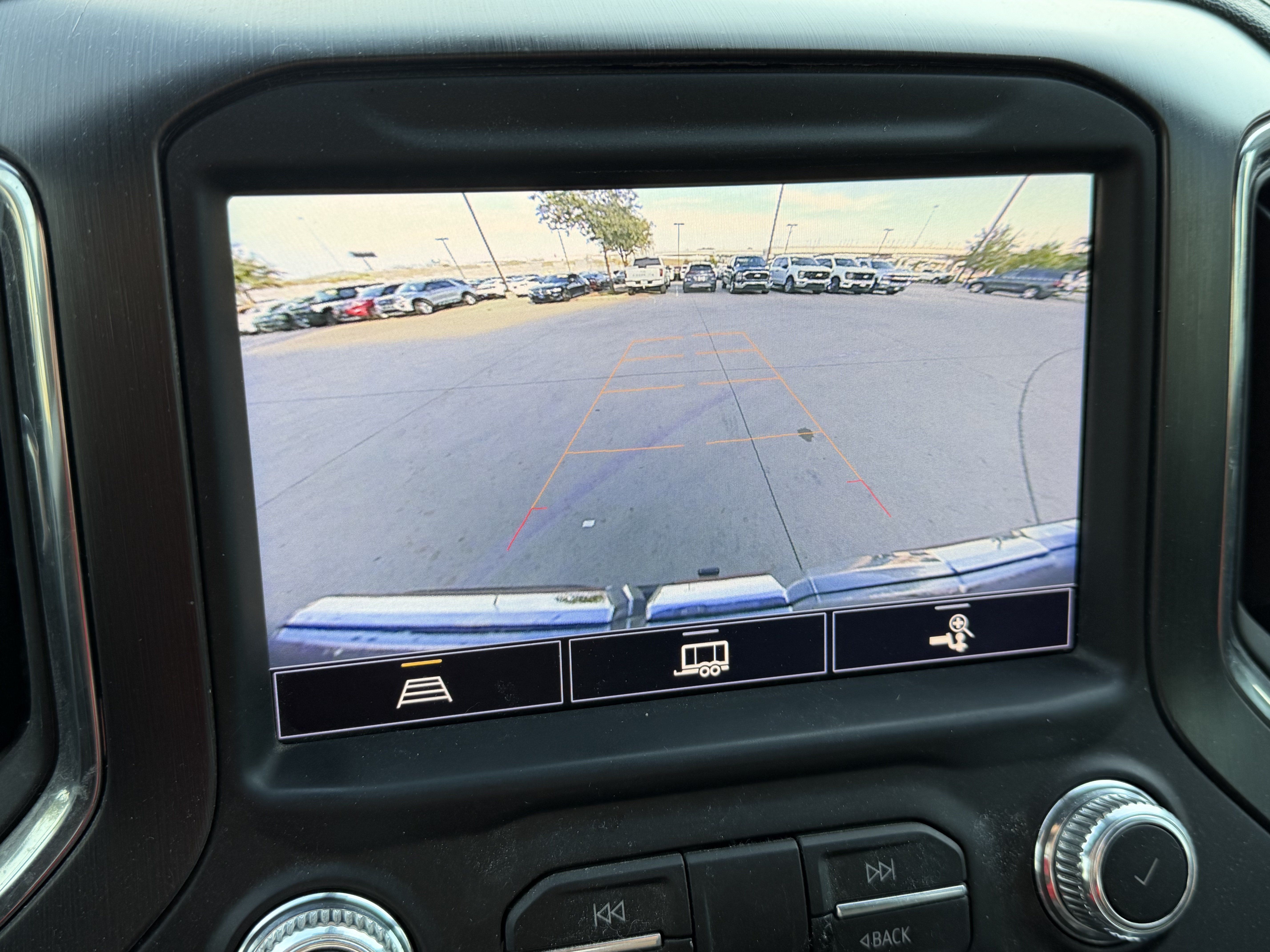 Used 2022 GMC Sierra 1500 AT4 w/ AT4 Preferred Package AWD/4WD image 12