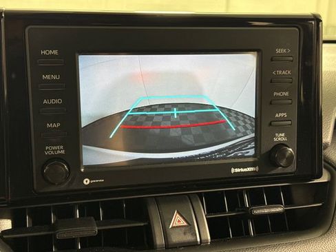 Used 2021 Toyota RAV4 LE AWD/4WD image 34
