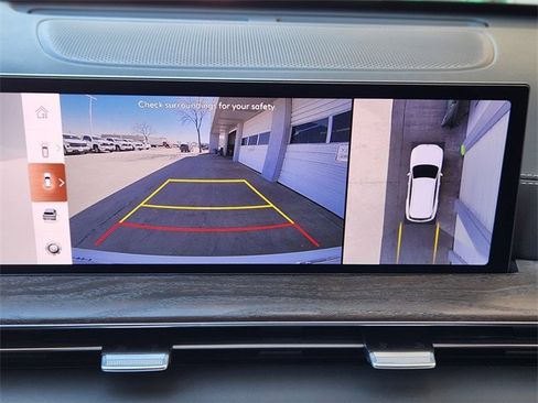 Used 2025 Genesis GV80 2.5T Prestige image 13