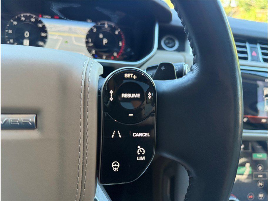 Used 2018 Land Rover Range Rover HSE AWD/4WD image 26